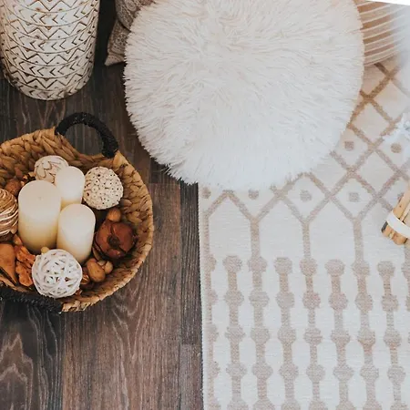 Bohemian Loft With View! * 볼로스