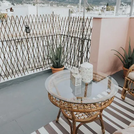 Bohemian Loft With View! *