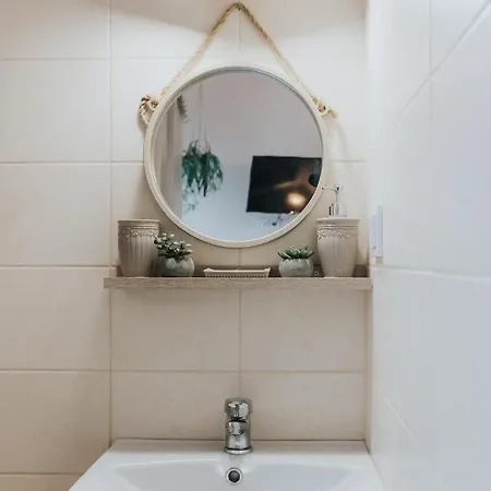 아파트 Bohemian Loft With View! *