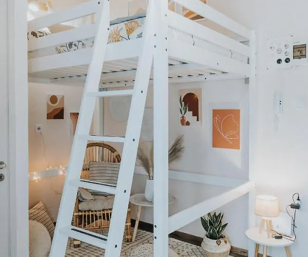 דירה Bohemian Loft With View! *