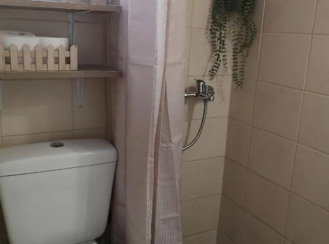 דירה Bohemian Loft With View! וולוס