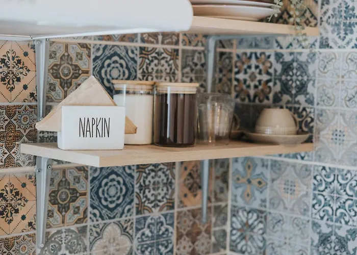 Bohemian Loft With View! וולוס