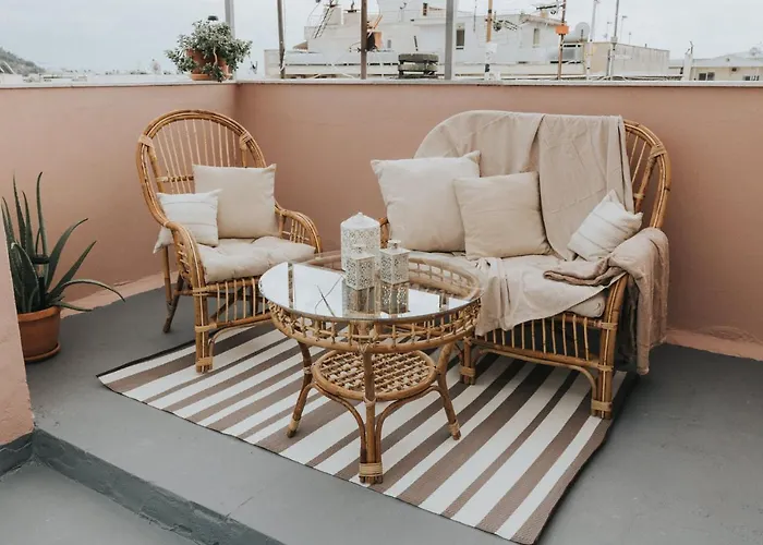 Bohemian Loft With View!