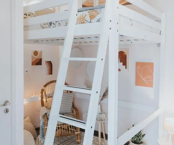 アパート Bohemian Loft With View! *